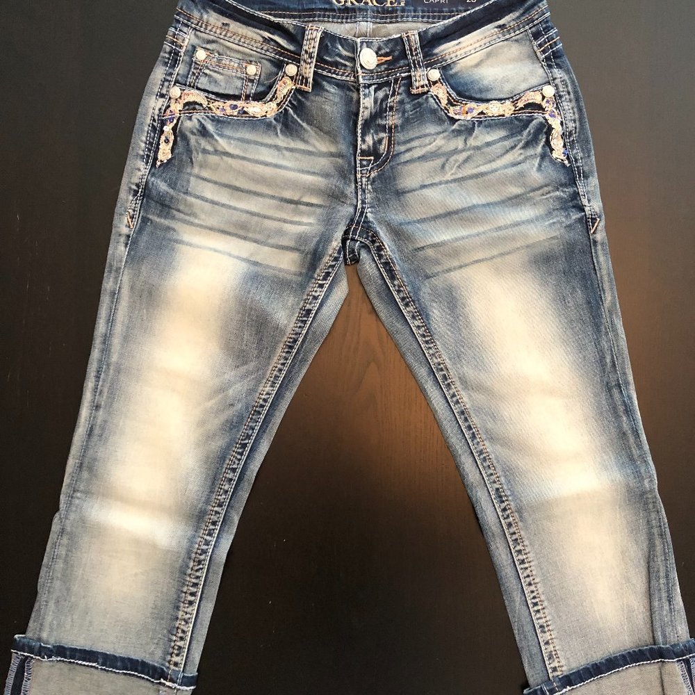 Emblishment Easy Fit Capri By Grace In L.A